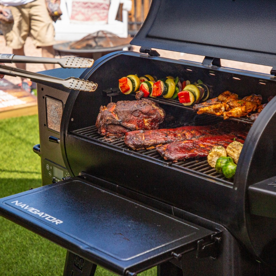 additioanl image for  Pit Boss Navigator 850 